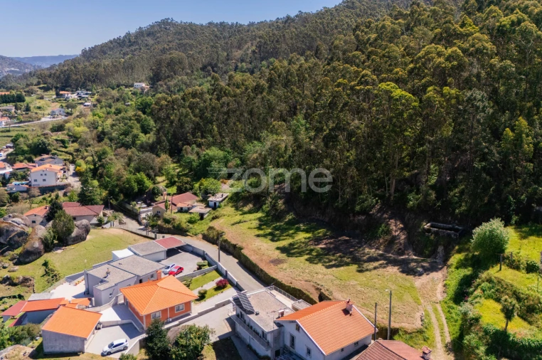 Terreno para Venda em Braga (Maximinos, Sé e Cividade) Foto 6
