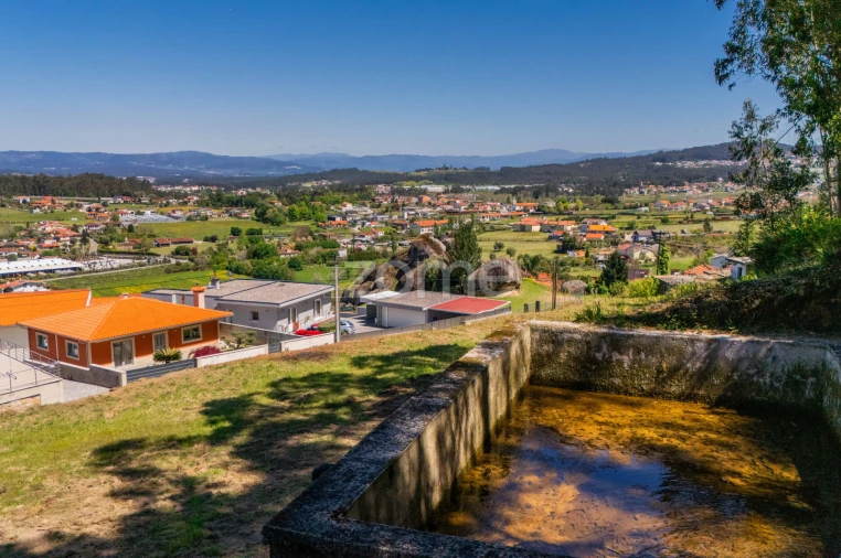Terreno para Venda em Braga (Maximinos, Sé e Cividade) Foto 13