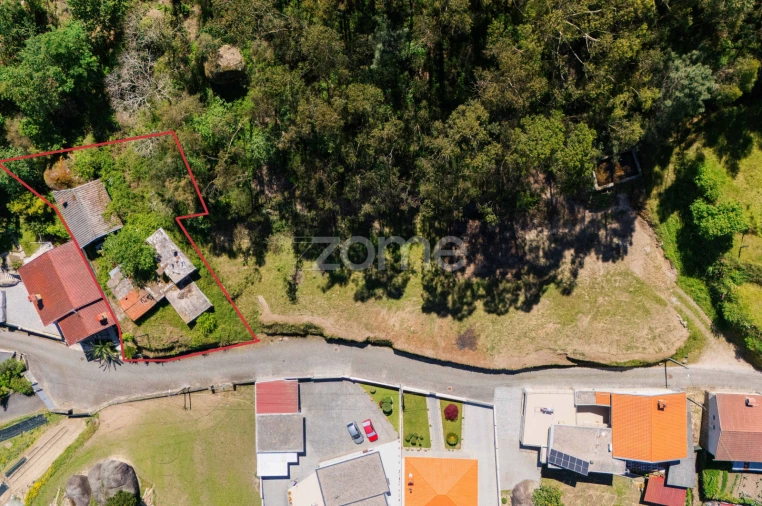 Terreno para Venda em Braga (Maximinos, Sé e Cividade) Foto 2