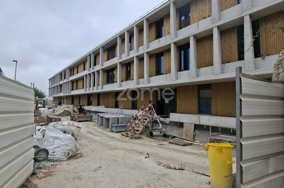 Apartamento T4 para Venda em Campanhã Foto 30