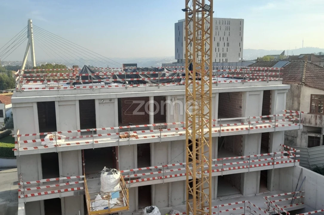 Apartamento T2 para Venda em Campanhã Foto 17