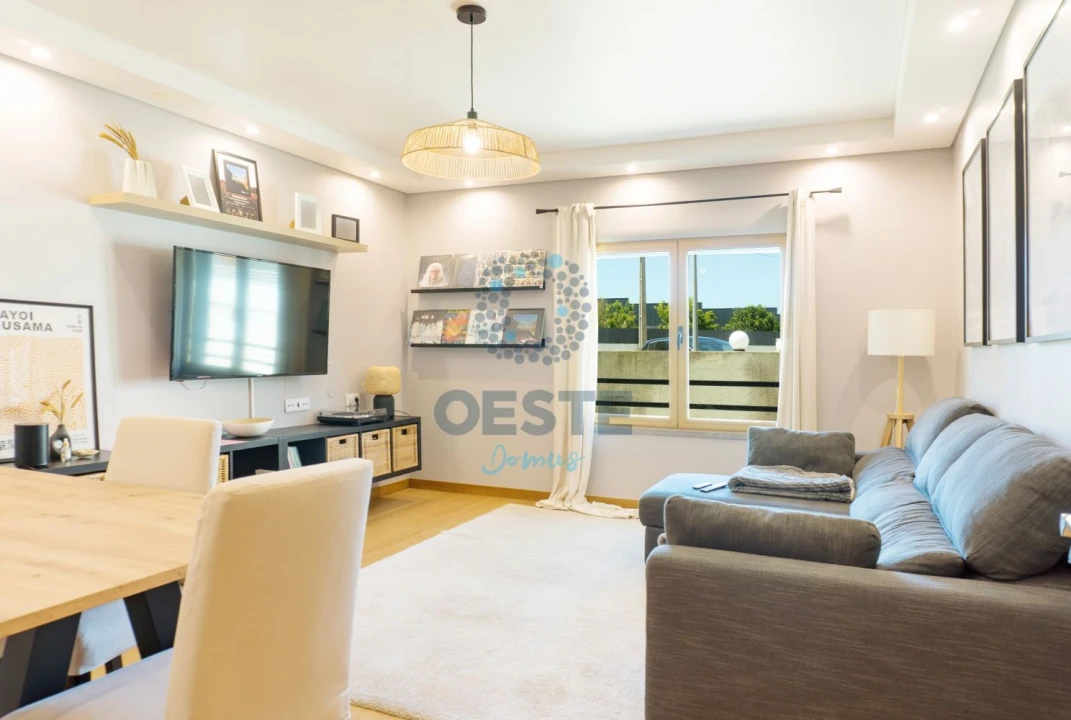 Apartamento T3 para Venda em São Pedro da Cadeira Foto 1