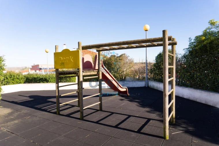 Apartamento T3 para Venda em São Pedro da Cadeira Foto 59