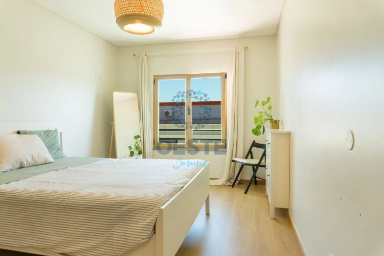 Apartamento T3 para Venda em São Pedro da Cadeira Foto 24