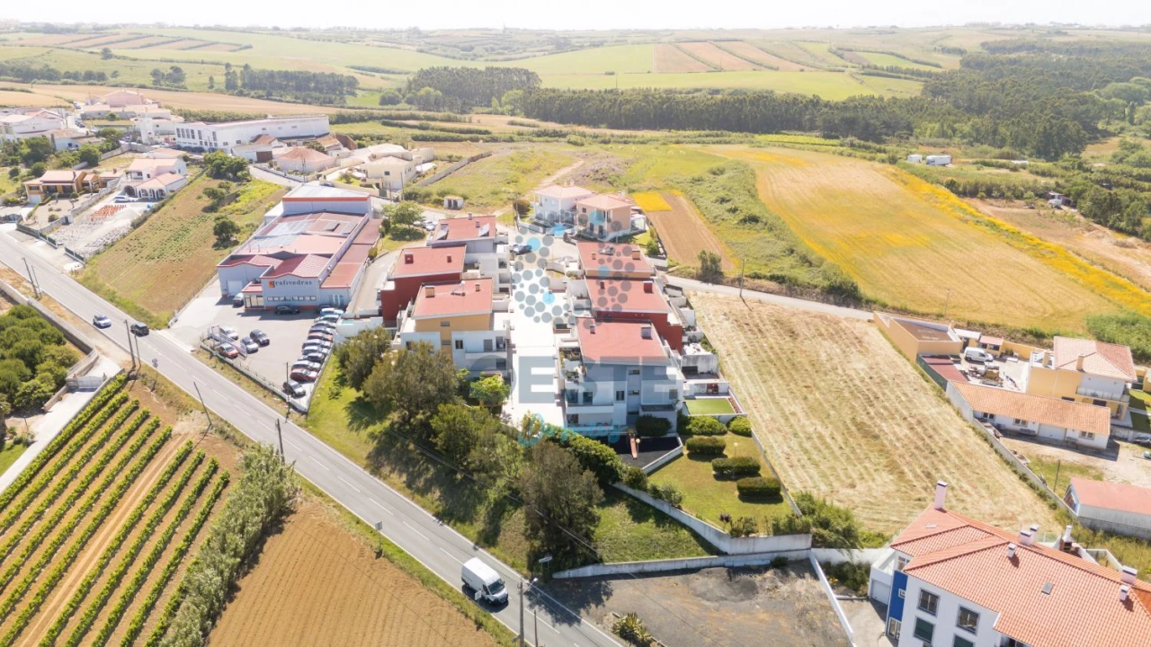 Apartamento T3 para Venda em São Pedro da Cadeira Foto 56
