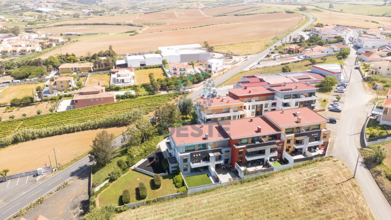 Apartamento T3 para Venda em São Pedro da Cadeira Foto 57