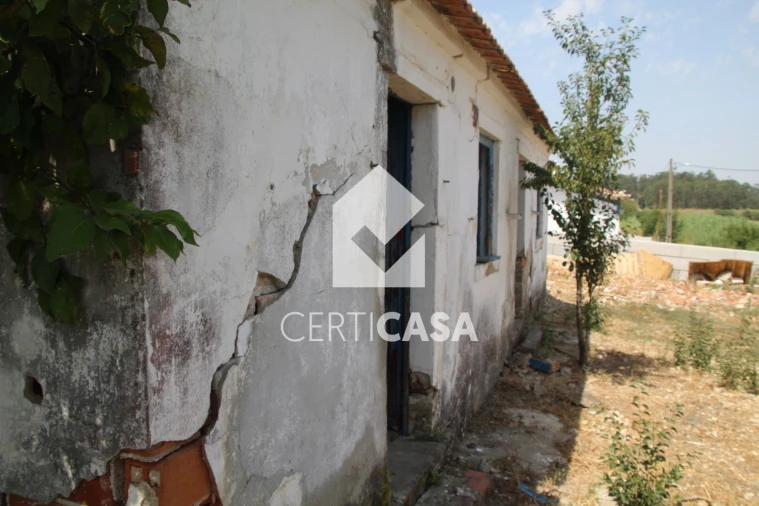 Moradia T1 para Venda em Vale de Santarem Foto 8