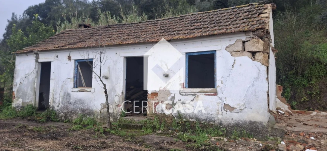 Moradia T1 para Venda em Vale de Santarem Foto 5