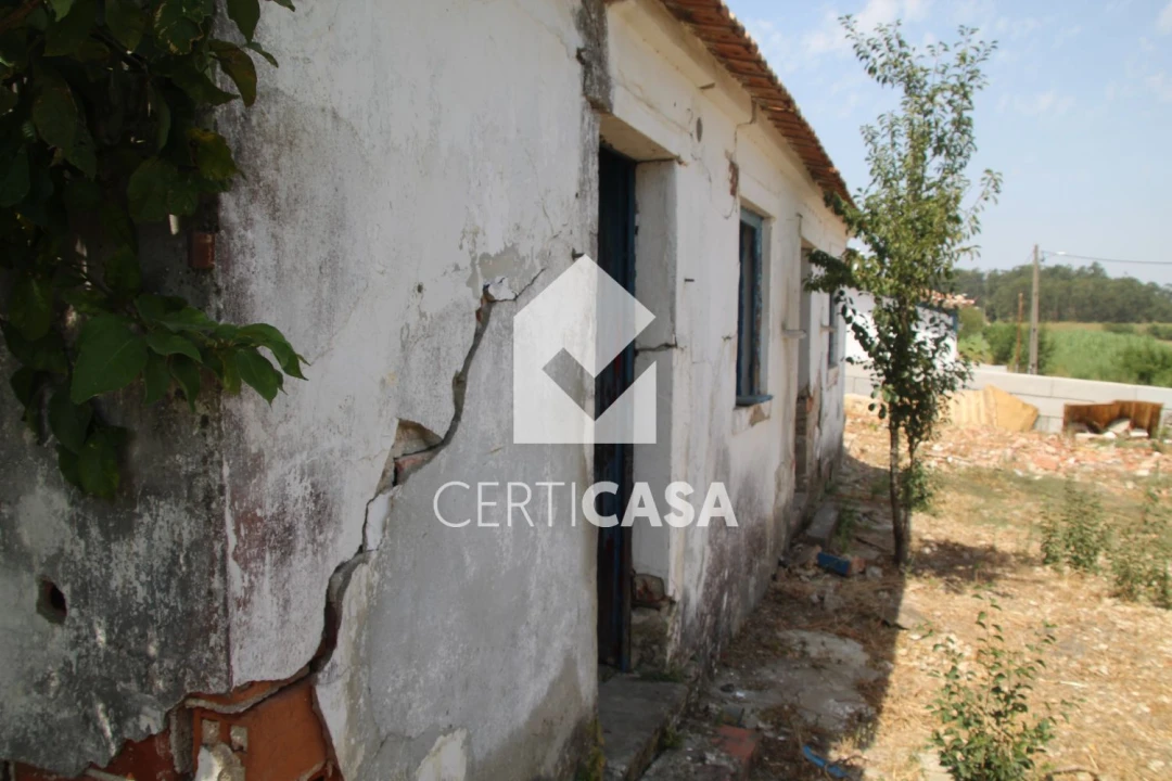 Moradia T1 para Venda em Vale de Santarem Foto 8