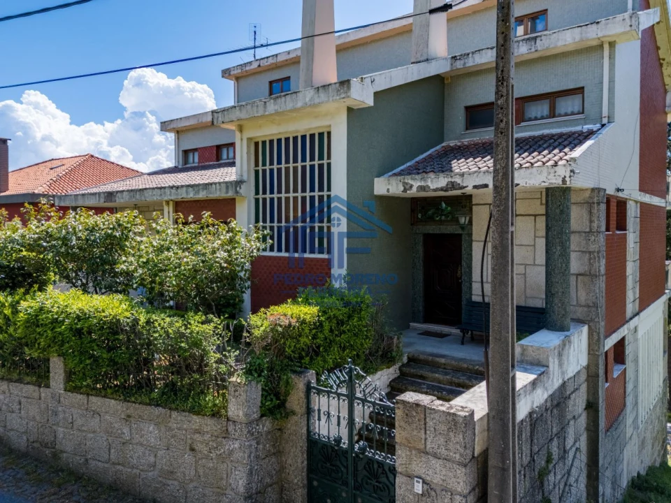 Moradia T5 para Venda em Covilhã e Canhoso Foto 53