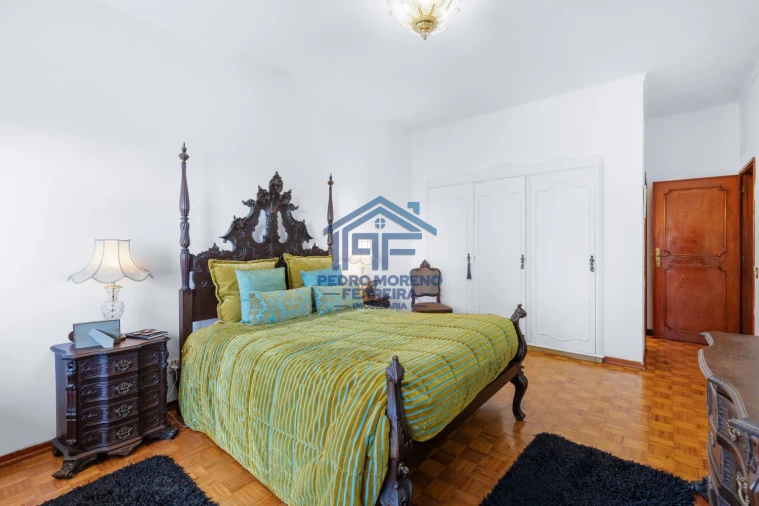 Moradia T5 para Venda em Covilhã e Canhoso Foto 28