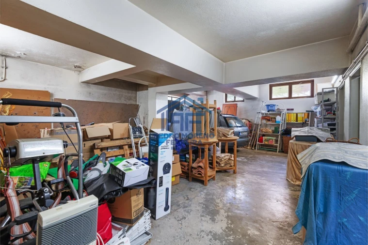 Moradia T5 para Venda em Covilhã e Canhoso Foto 46