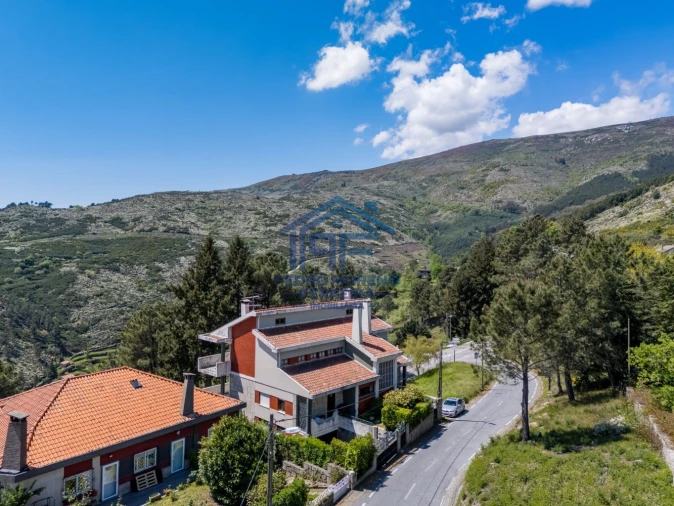 Moradia T5 para Venda em Covilhã e Canhoso Foto 48