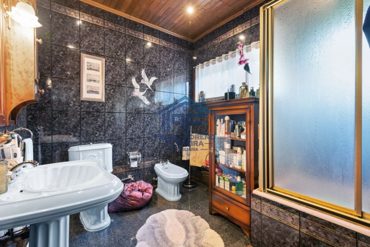 Moradia T5 para Venda em Covilhã e Canhoso Foto 25