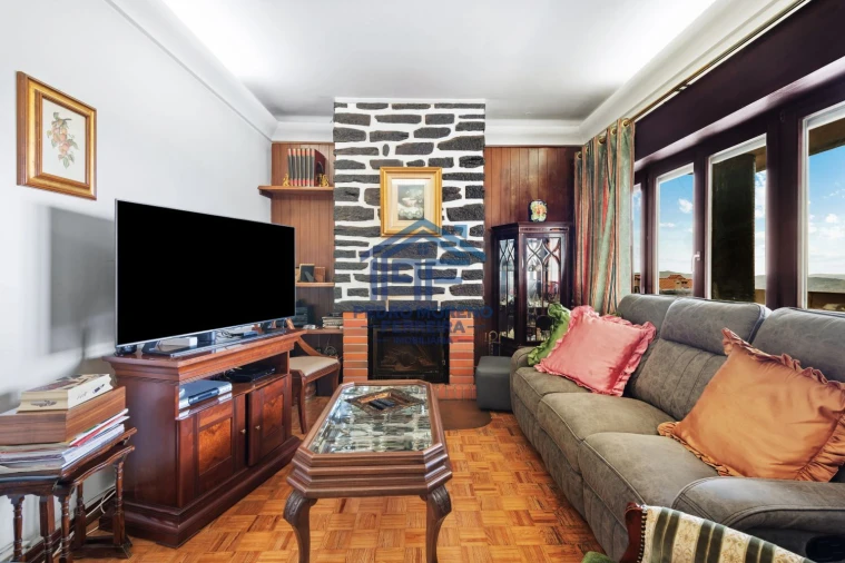 Moradia T5 para Venda em Covilhã e Canhoso Foto 21