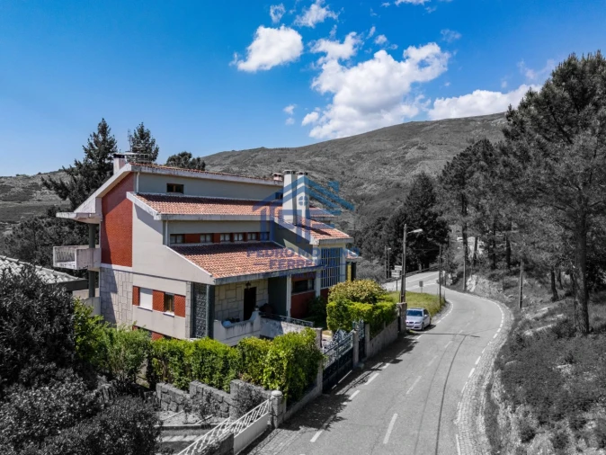 Moradia T5 para Venda em Covilhã e Canhoso Foto 50