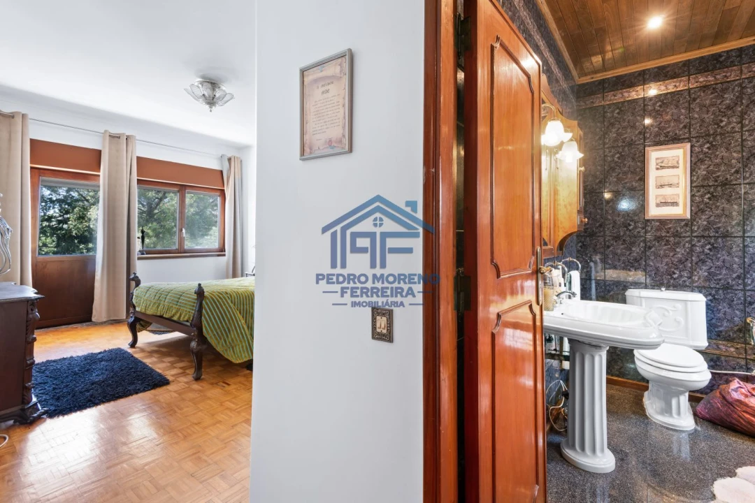 Moradia T5 para Venda em Covilhã e Canhoso Foto 25