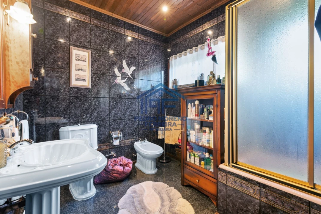 Moradia T5 para Venda em Covilhã e Canhoso Foto 26