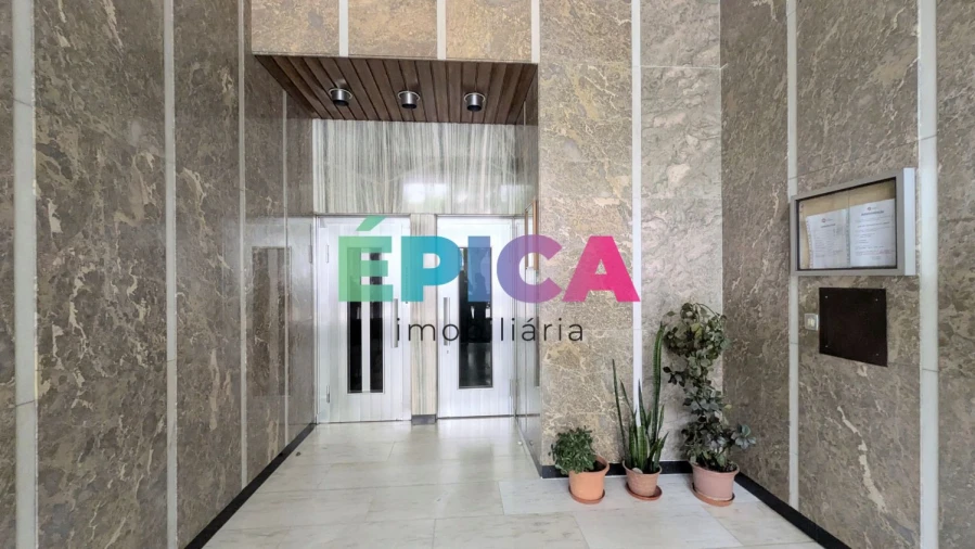 Apartamento T6 para Venda em São Domingos de Benfica Foto 43