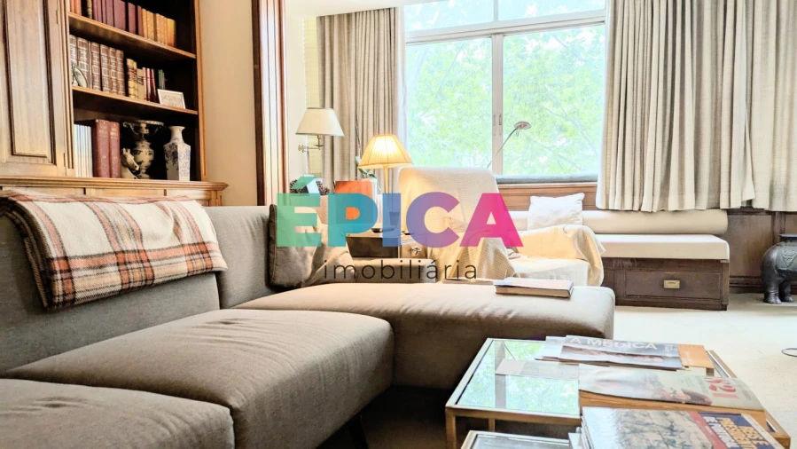 Apartamento T6 para Venda em São Domingos de Benfica Foto 1