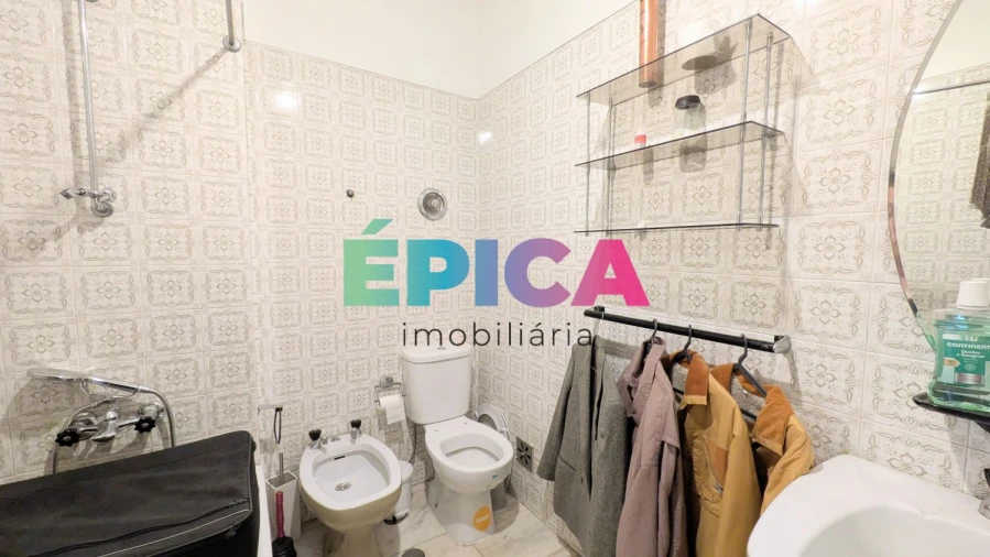 Apartamento T6 para Venda em São Domingos de Benfica Foto 32