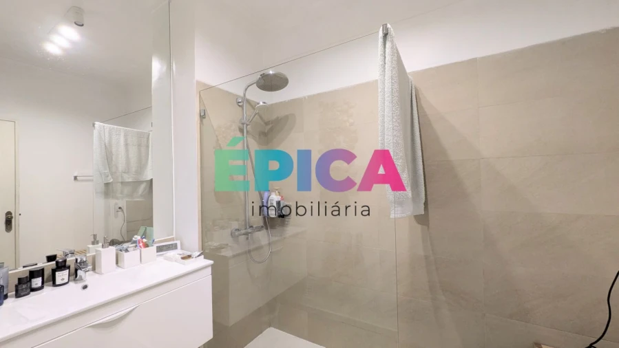 Apartamento T6 para Venda em São Domingos de Benfica Foto 19