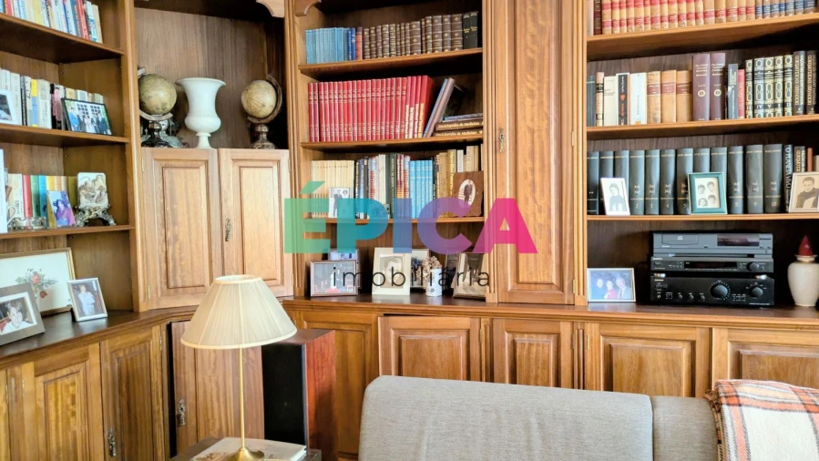 Apartamento T6 para Venda em São Domingos de Benfica Foto 8