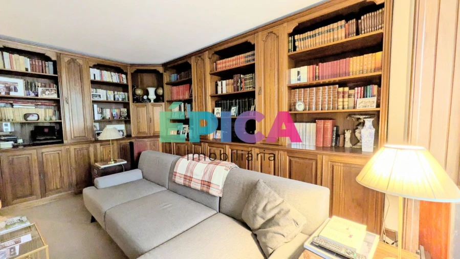 Apartamento T6 para Venda em São Domingos de Benfica Foto 6