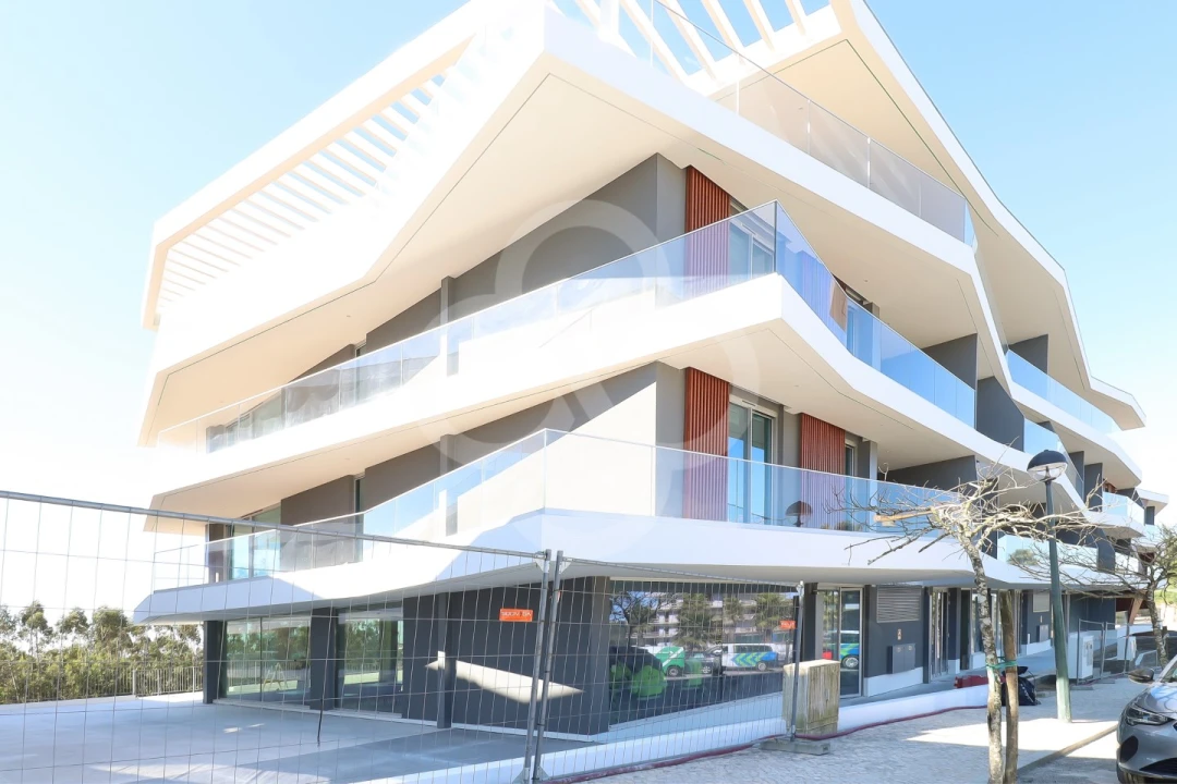 Apartamento T4 para Venda em Queluz e Belas Foto 1