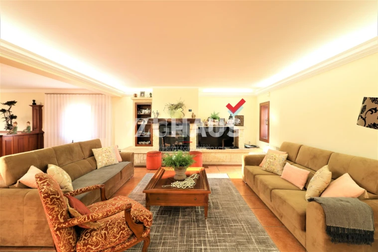 Moradia T4 para Venda em Oliveira do Bairro Foto 9