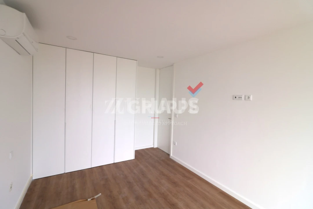 Apartamento T3 para Venda em Gafanha da Encarnação Foto 11