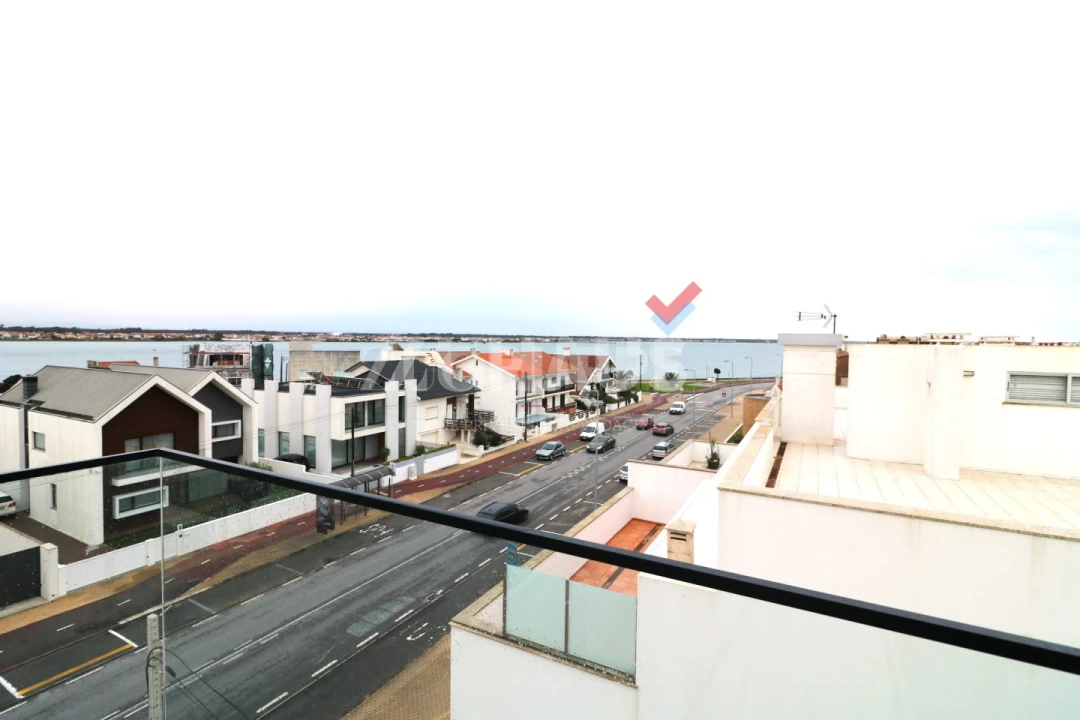 Apartamento T3 para Venda em Gafanha da Encarnação Foto 16