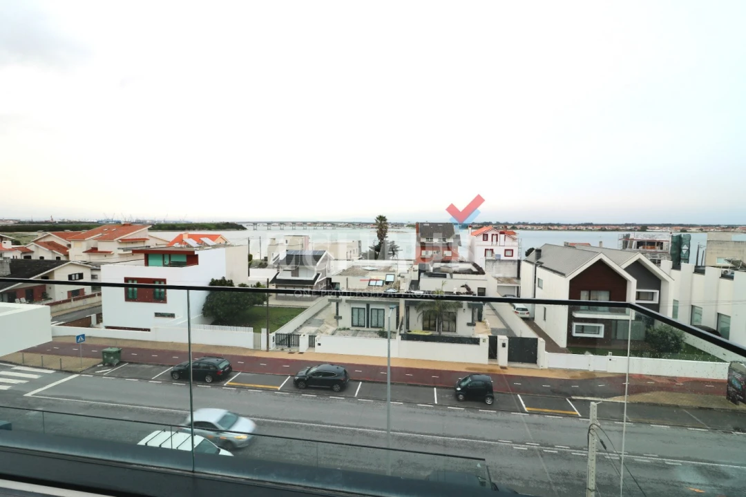 Apartamento T3 para Venda em Gafanha da Encarnação Foto 17