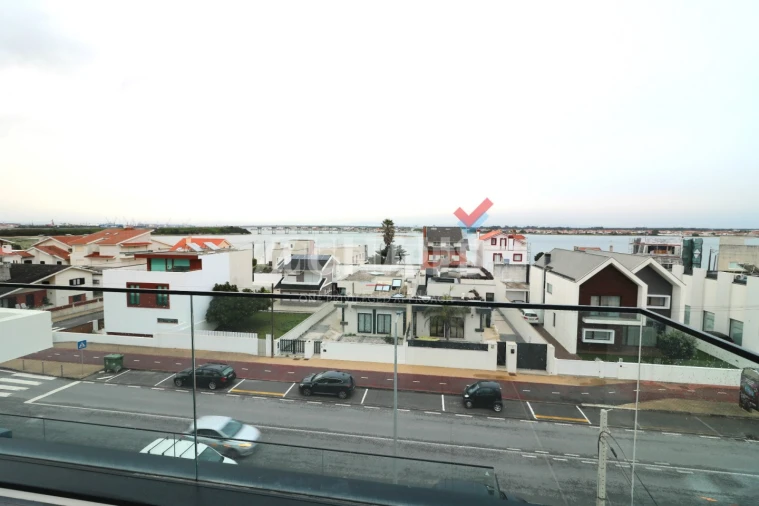 Apartamento T3 para Venda em Gafanha da Encarnação Foto 17