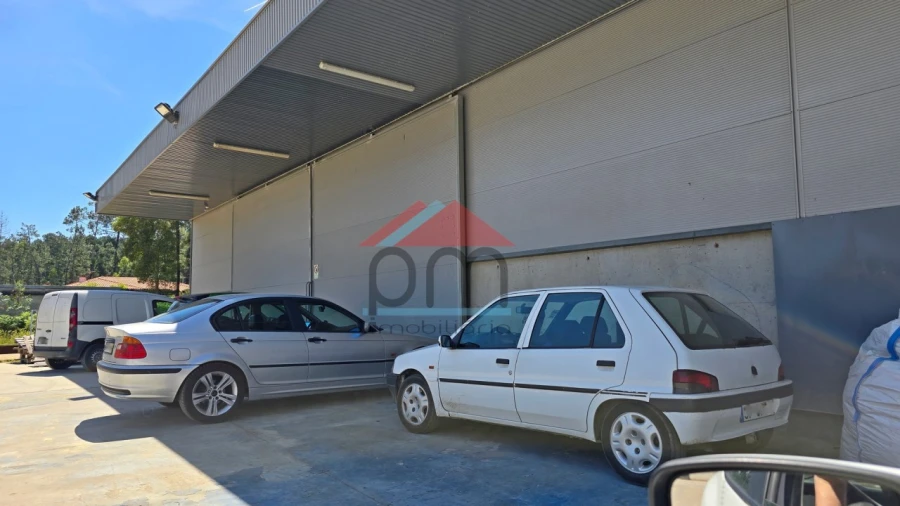 Armazém para Arrendamento em Bela Foto 2