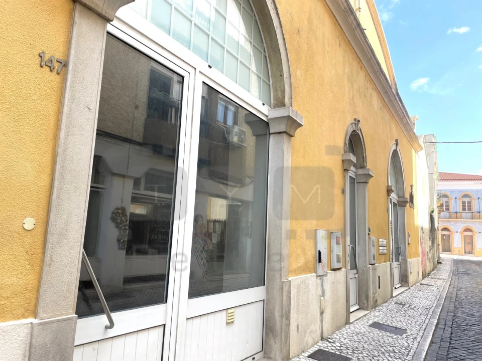 Loja para Arrendamento em São João Baptista e Santa Maria dos Olivais Foto 6