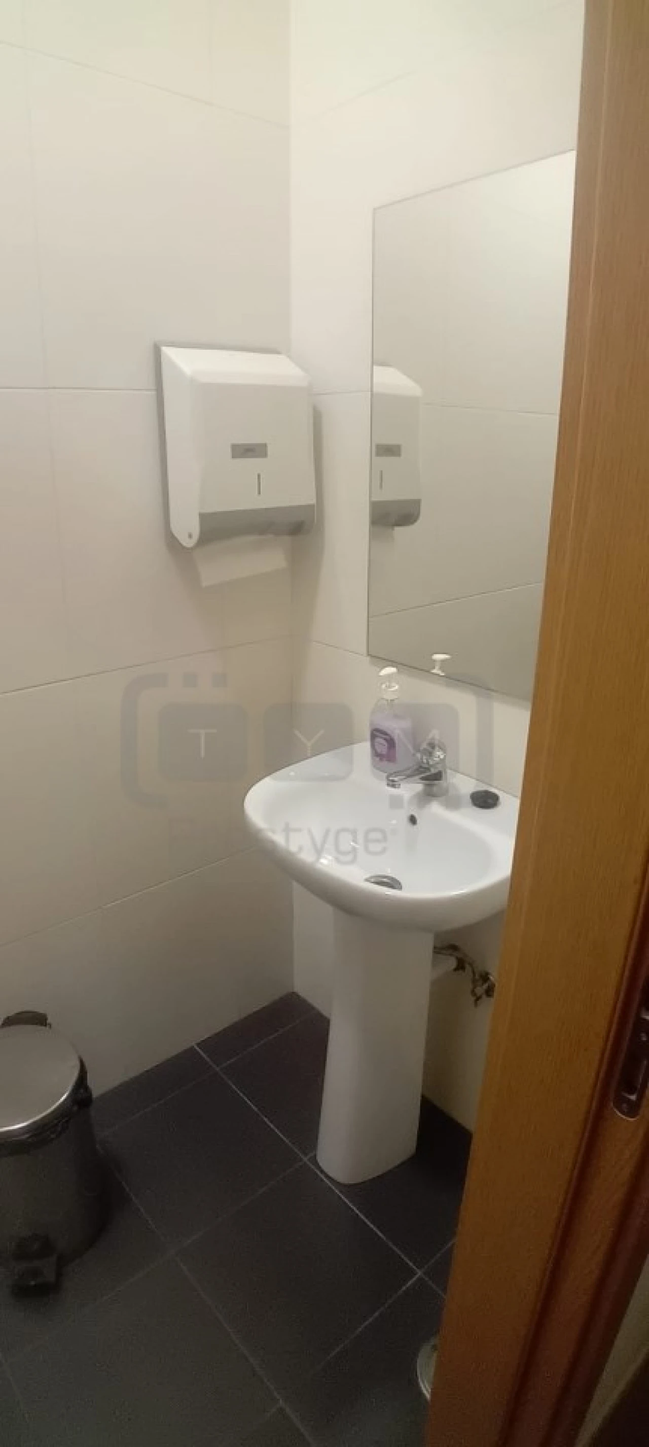 Loja para Arrendamento em São João Baptista e Santa Maria dos Olivais Foto 9