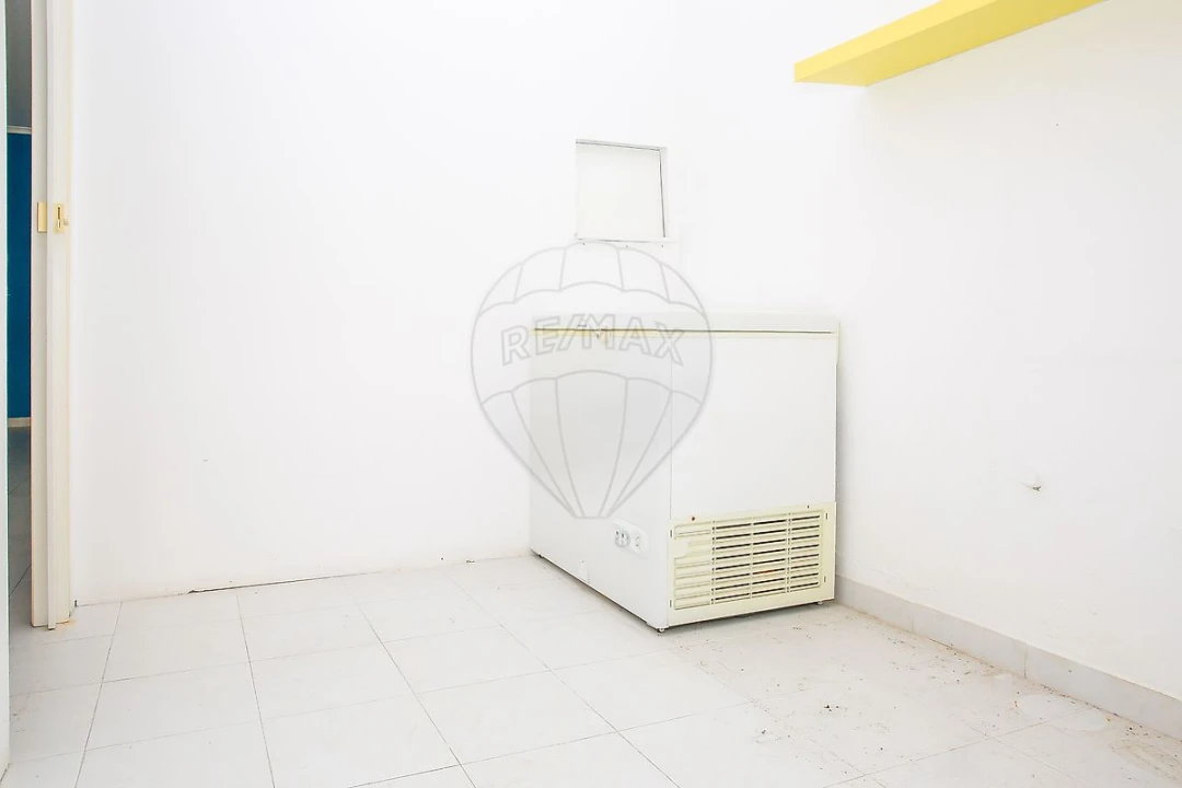 Loja para Venda em Aveiras de Cima Foto 9