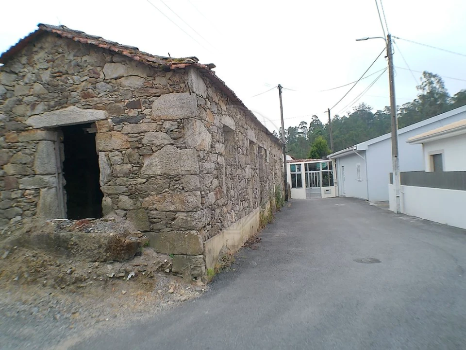 Moradia T3 para Venda em Caldas de São Jorge e Pigeiros Foto 9