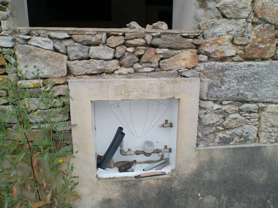 Moradia T3 para Venda em Caldas de São Jorge e Pigeiros Foto 7