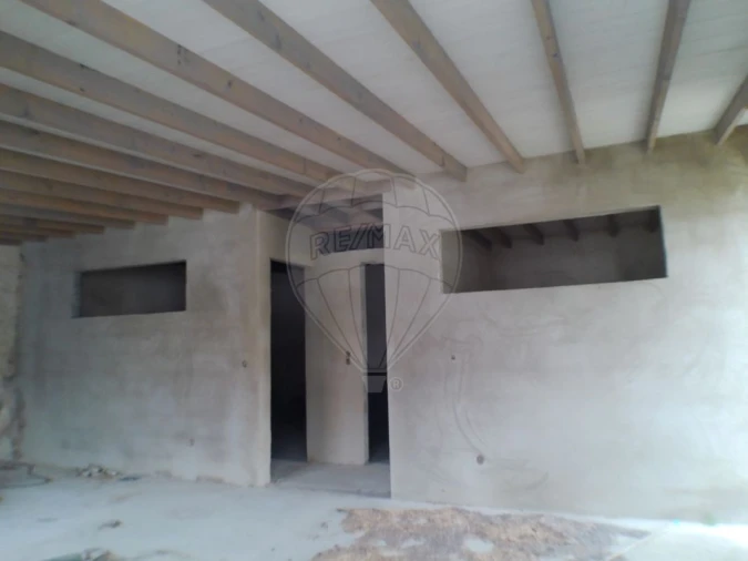 Moradia T3 para Venda em Caldas de São Jorge e Pigeiros Foto 5