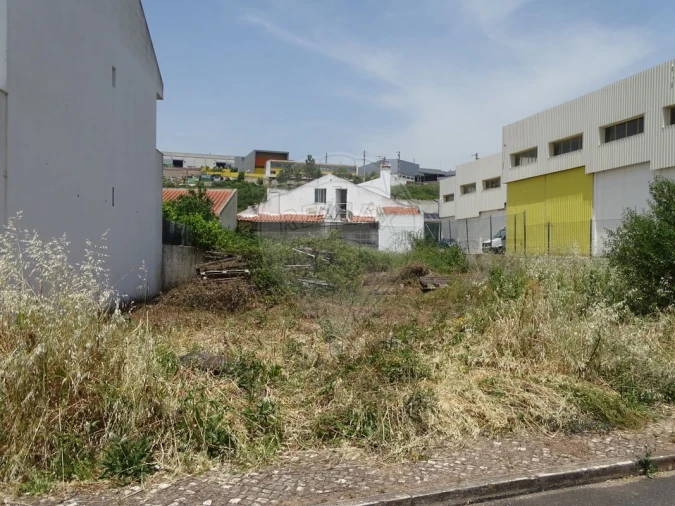 Terreno para Venda em Santo Antão e São Julião do Tojal Foto 3