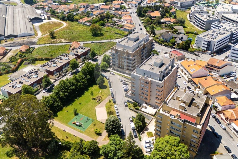 Apartamento T2 para Venda em Madalena Foto 3
