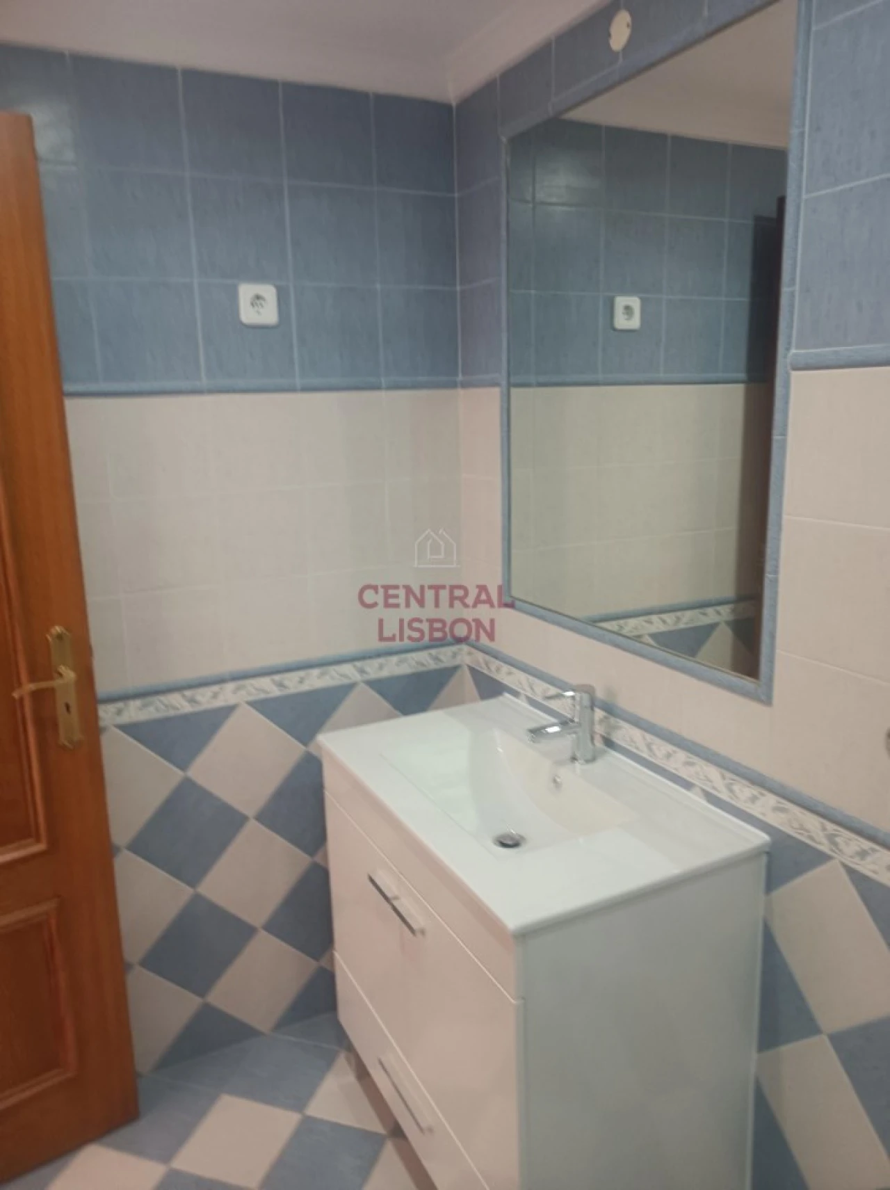 Moradia T4 para Venda em Sesimbra (Castelo) Foto 23