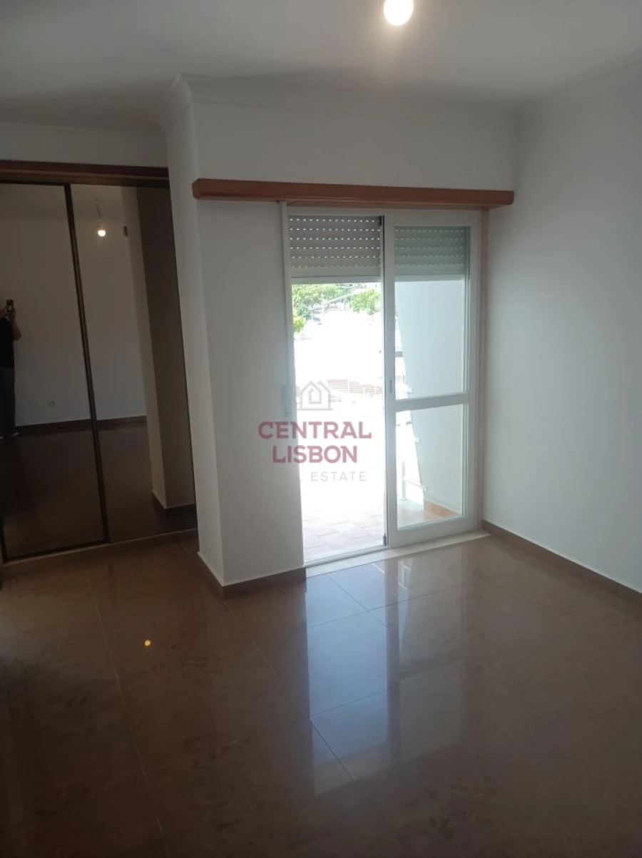 Moradia T4 para Venda em Sesimbra (Castelo) Foto 30