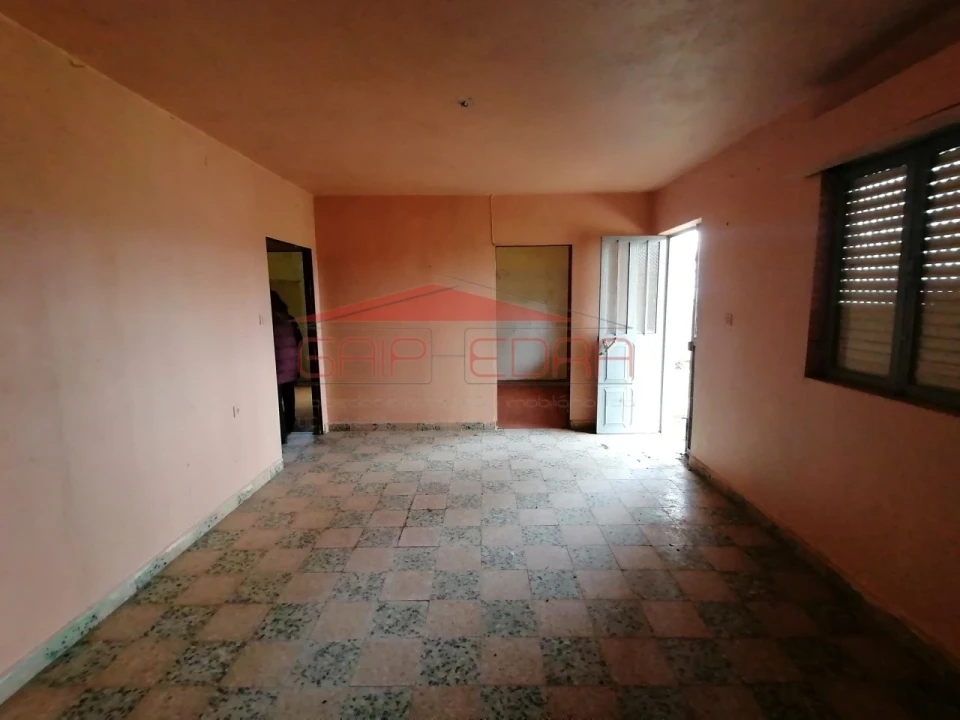 Moradia T3 para Venda em Linhares Foto 2