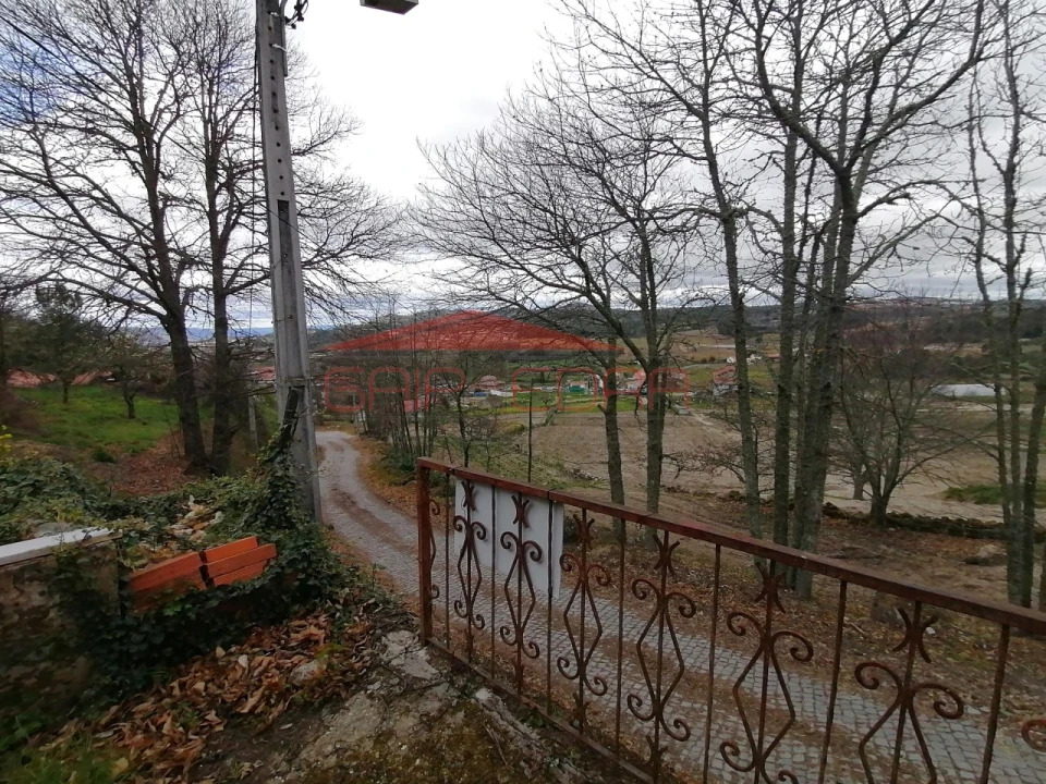 Moradia T3 para Venda em Linhares Foto 15