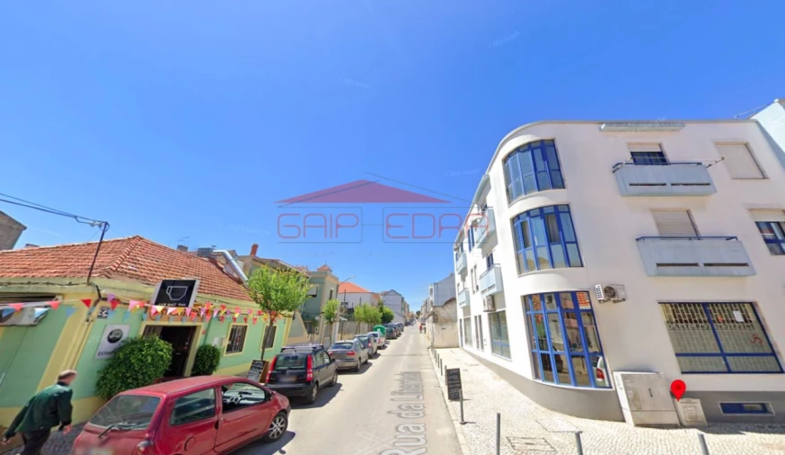 Loja para Venda em Baixa da Banheira e Vale da Amoreira Foto 6