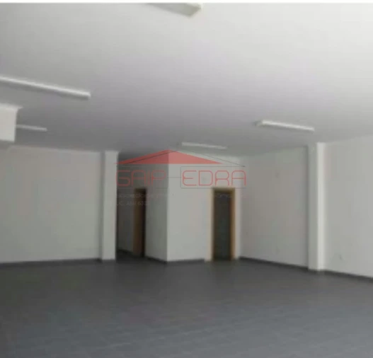 Loja para Venda em Baixa da Banheira e Vale da Amoreira Foto 3