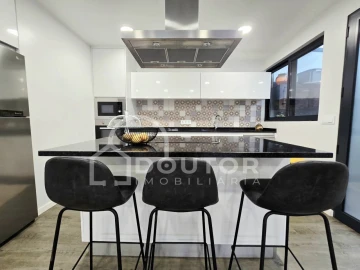 Moradia T3 para Venda em Santo Antonio